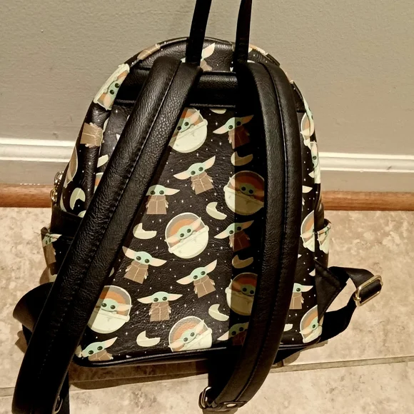 Loungefly Black and Green Star Wars Backpack display picture 3